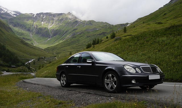 mercedes v horách
